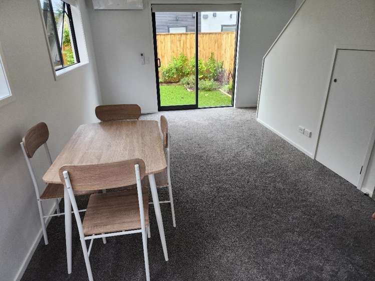 11/22 Yeovil Rd Te Atatu Peninsula_4