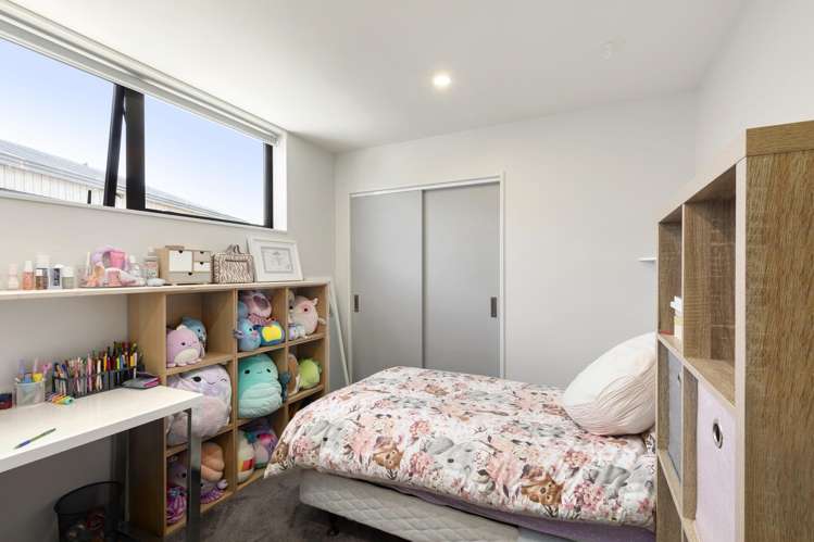 13/6 Bushland Grove Paparangi_6