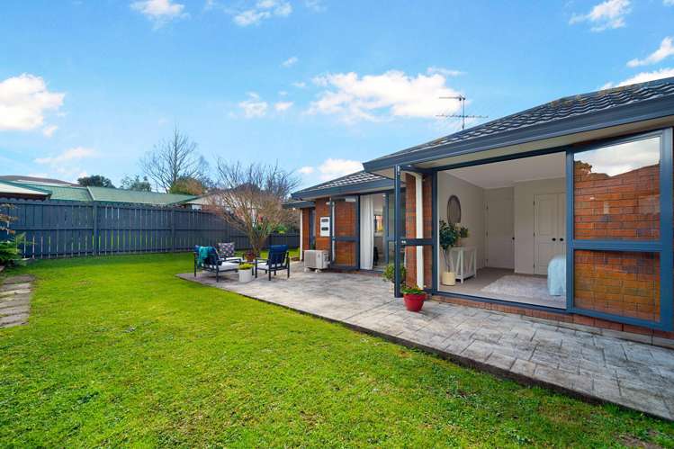 8 Coupland Court Glendene_21