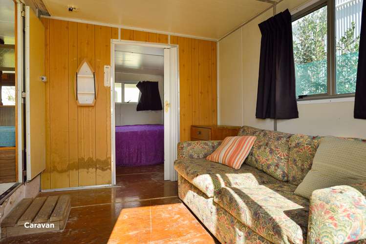 4 Tarakihi Crescent Mahia_21