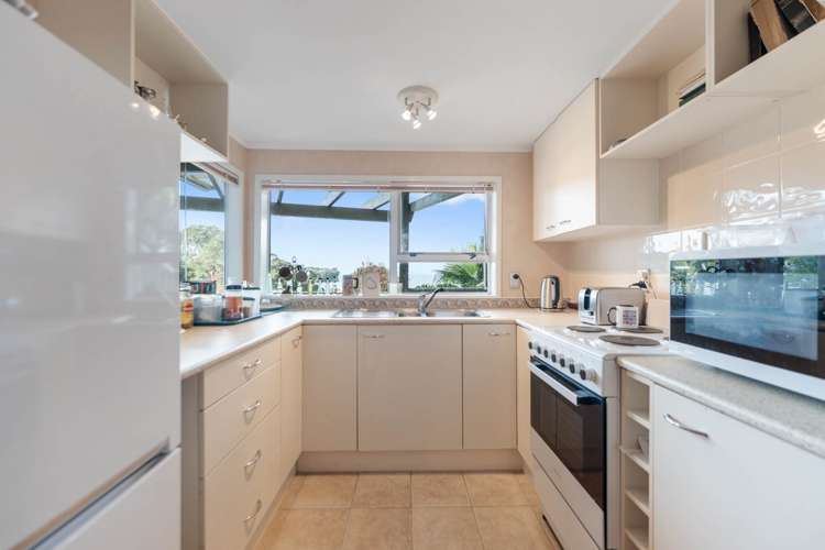 55 McKenzie Avenue Arkles Bay_16