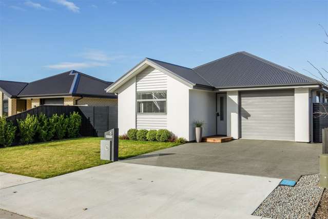 8 Crossley Avenue Woodend_1