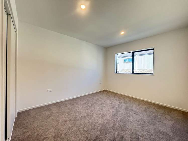 8B Starling Place Ranui_9