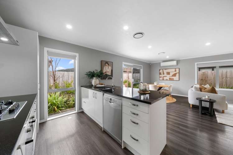 7 Ron Fawcett Way Wainuiomata_7