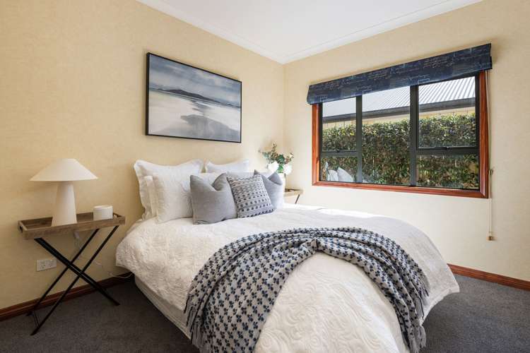 6 Merlin Close Huntington_26