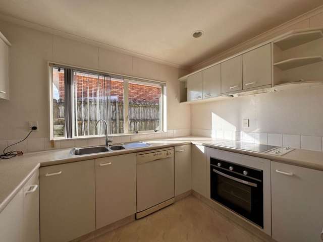 2/7 West Fairway Golflands_1