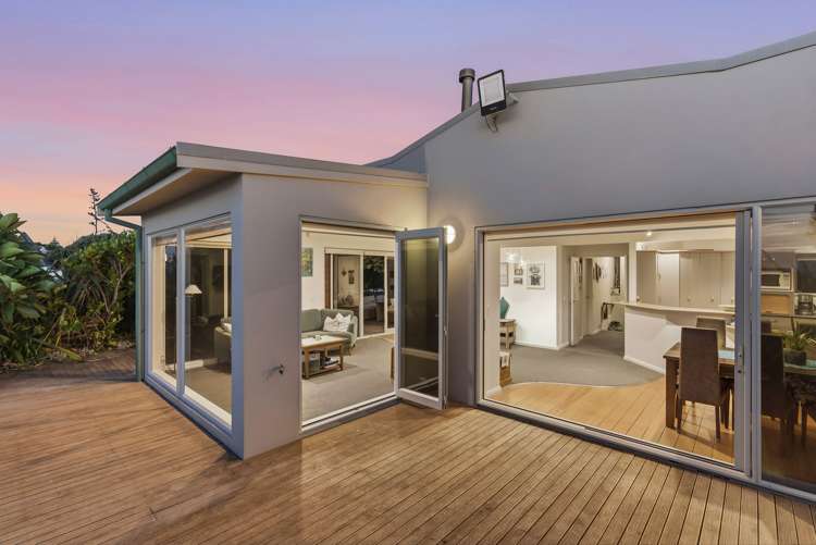 60 The Esplanade Raumati South_32