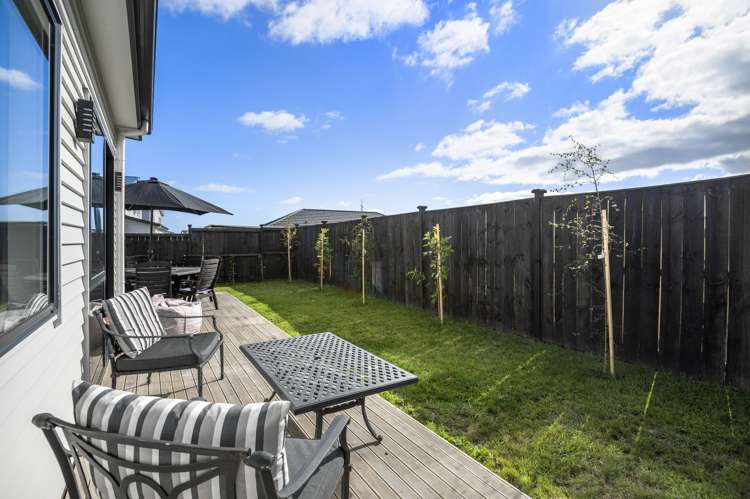 11 Koiora Road Clarks Beach_21