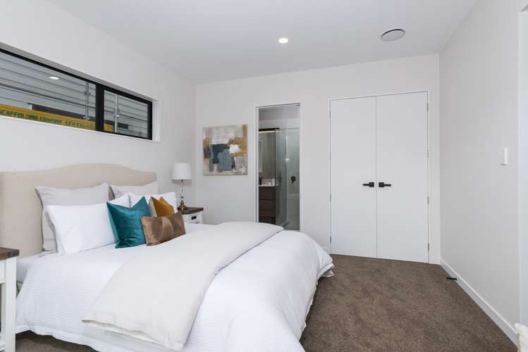 70 Thomas Road Flat Bush_14