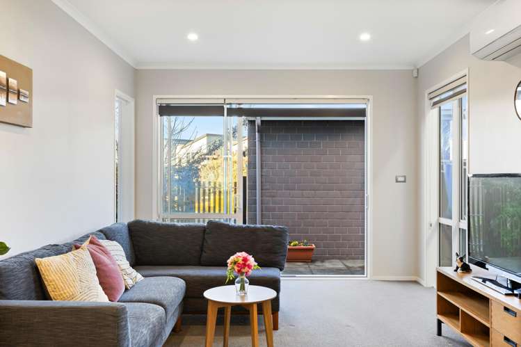 110 Squadron Drive Hobsonville_8