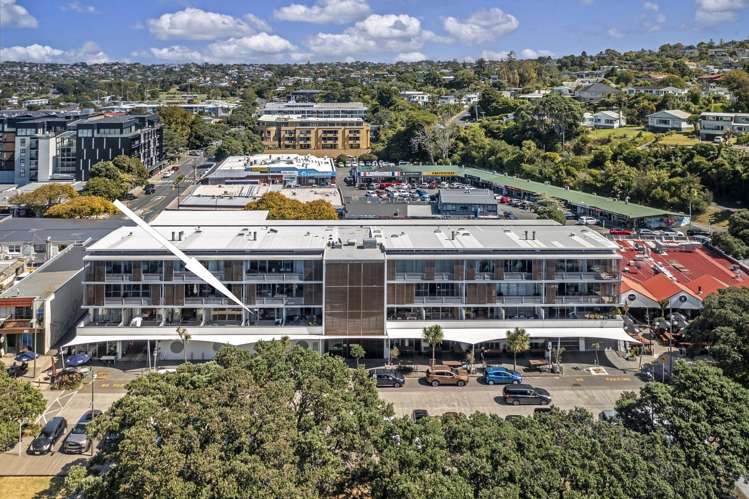 7/6 Beach Front Lane Browns Bay_20