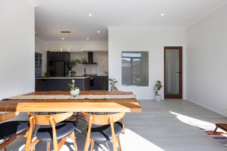 8 Hattersley Grove Churton Park_18