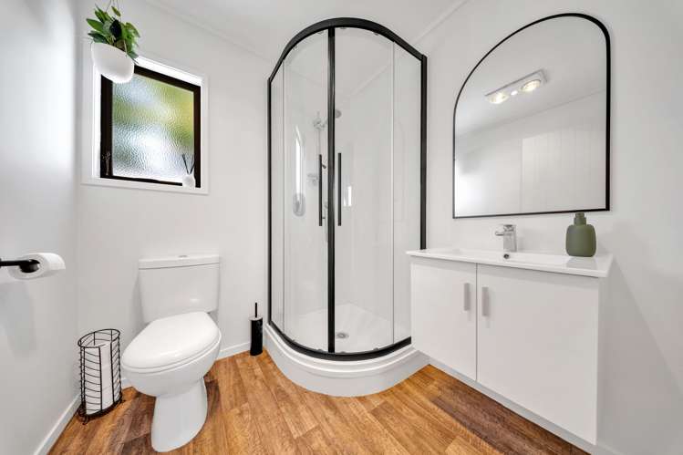 7 Leven Lane Totara Heights_14