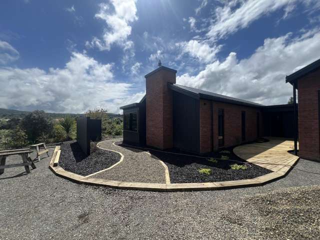 16 Lakemere Way 1087_1