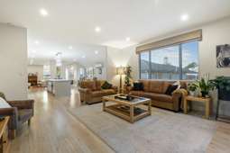 Huge Floor Plan - Modern with Multiple Masters