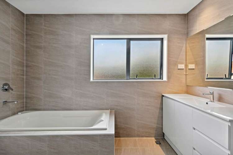 247c Glenfield Road Hillcrest_17