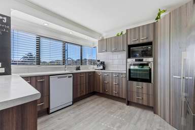 16 Luculia Drive_4