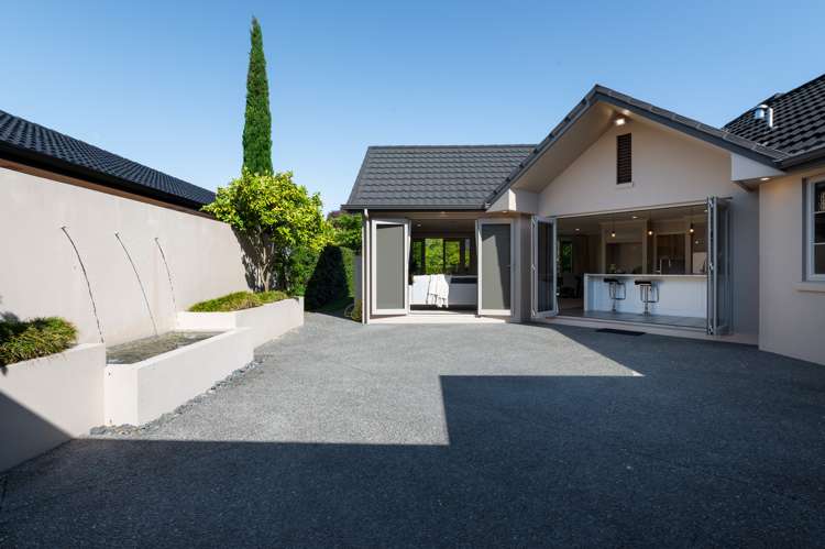 75 Huntington Drive Huntington_10