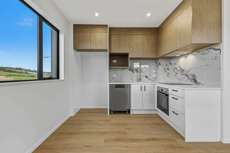 24 Vista Estate Boulevard Flat Bush_7