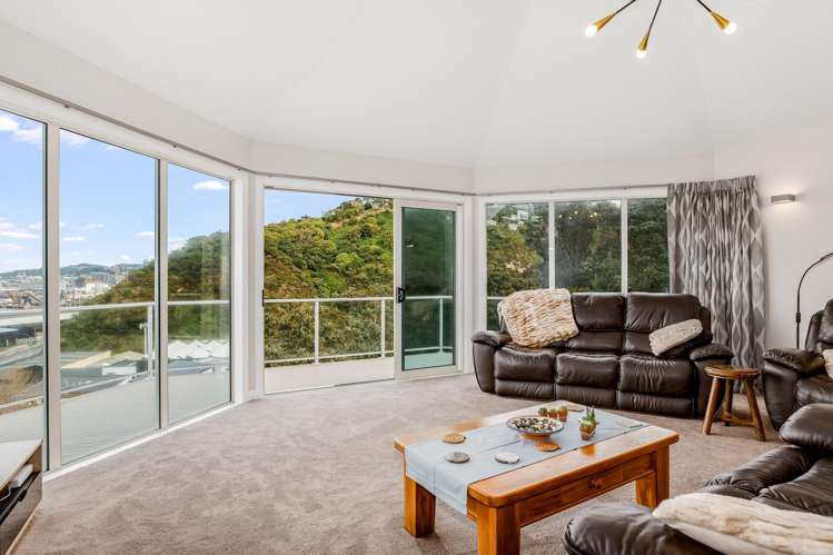 13 Curnow Way Kaiwharawhara_9