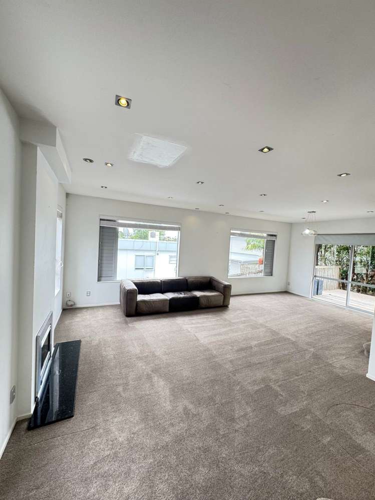 23 Comins Crescent Mission Bay_9