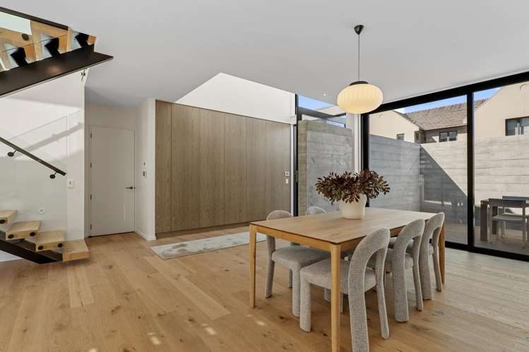 2/36 Tui Street Fendalton_15