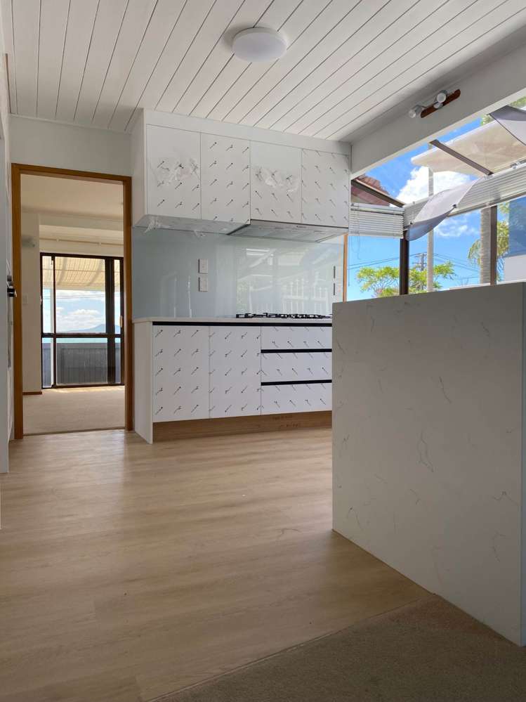 1/12 Takutai Avenue Bucklands Beach_5