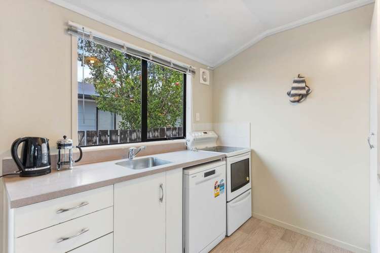 2/95 Wharf Road Te Atatu Peninsula_25