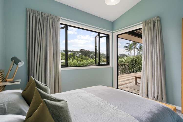 200 Onemana Drive Onemana_18