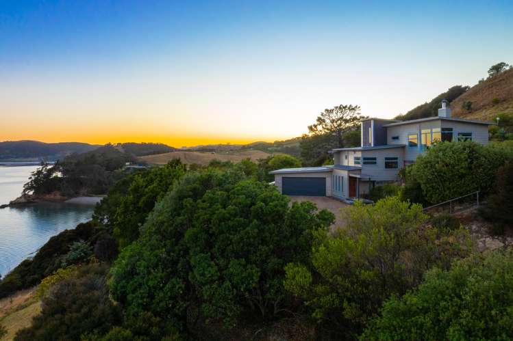 29 Rothschild Terrace Te Whau_12