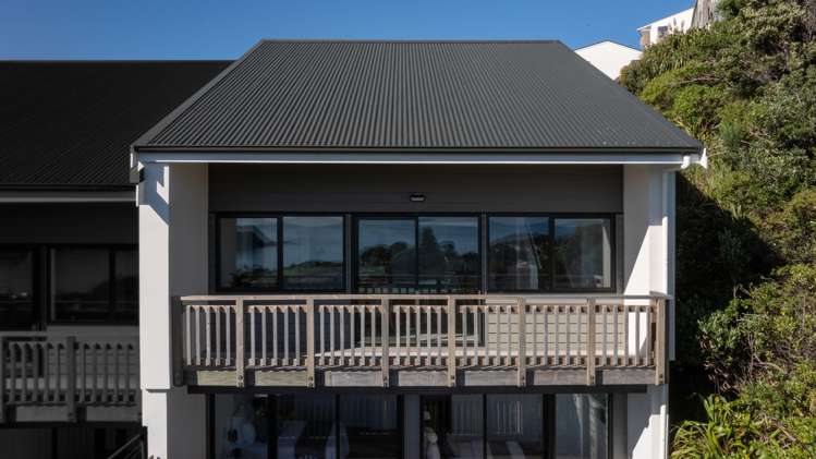 8/26 View Road Titahi Bay_12