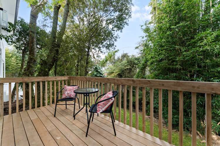 35 Martin Crescent Northcote_16
