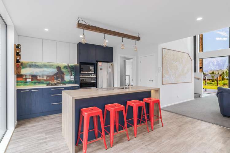 50 Luge Loop Castle Hill_6