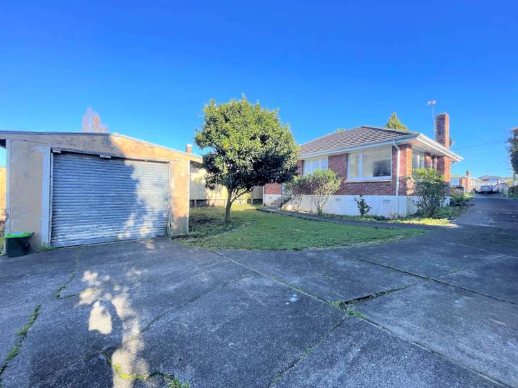 16 Tindall Crescent Otara_9