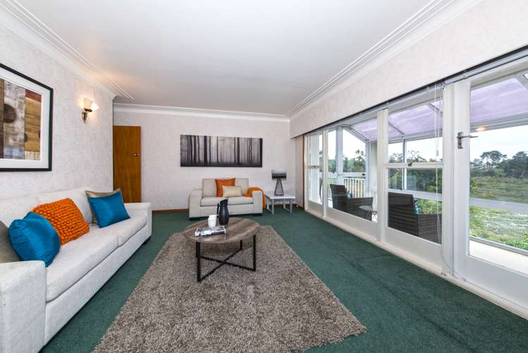 102 Tiroroa Avenue Te Atatu South_13