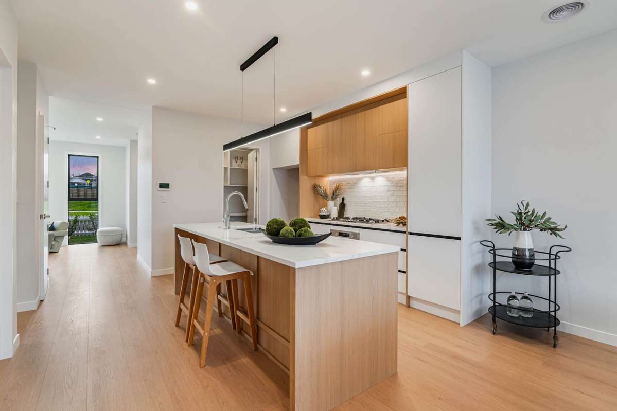 122d Argent Lane_4