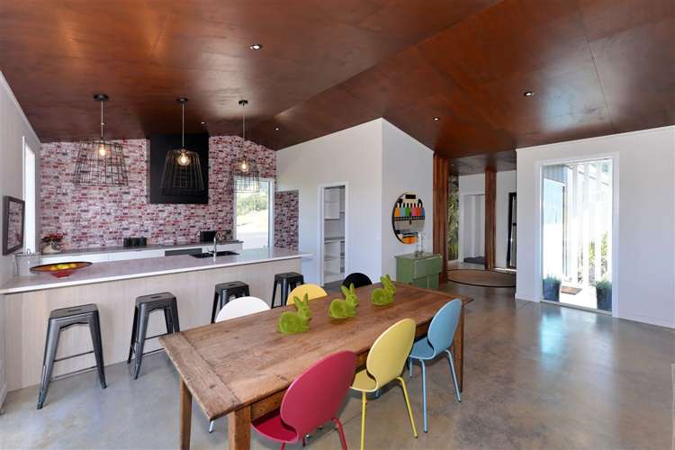 42 Quail Rise Stoke_8