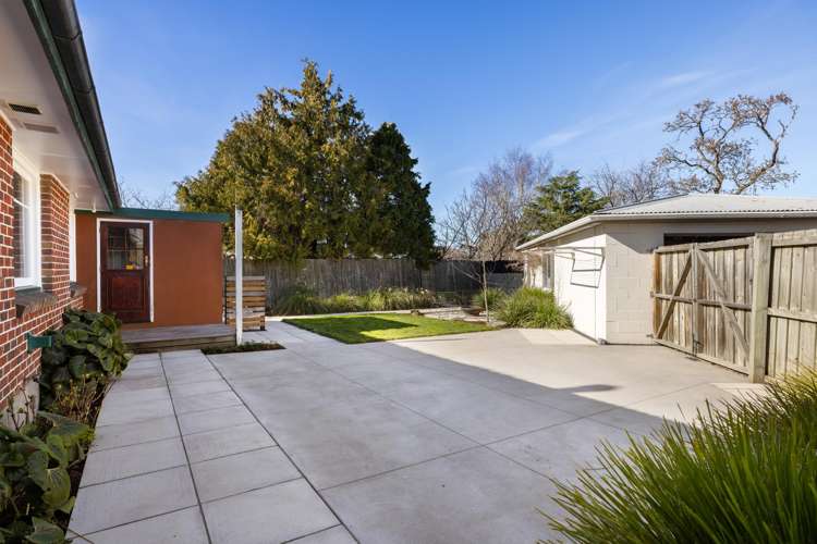 27 Barclay Place Burwood_17