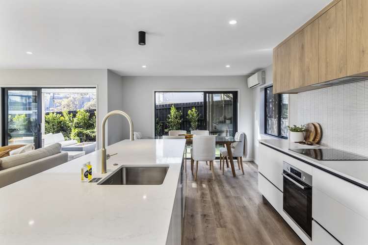 1/22 Clonbern Road Remuera_9