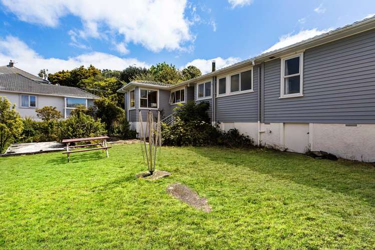 12 Hawtrey Terrace Johnsonville_4