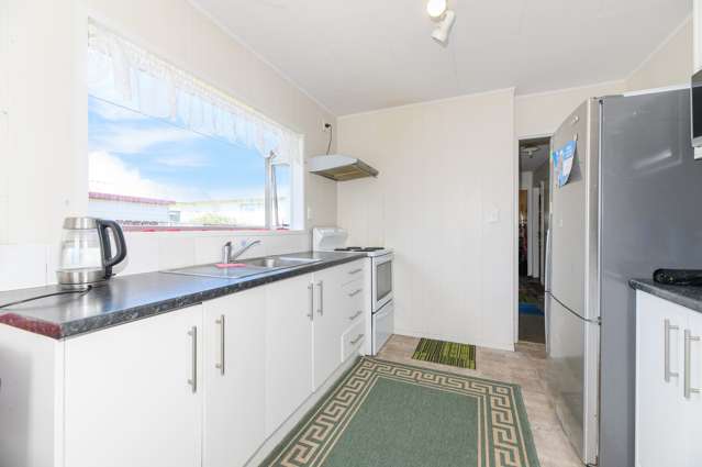 1/11 Bundena Place Clendon Park_2