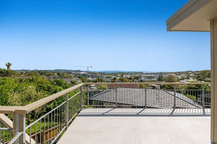20 Whangaparaoa Road Rodney_19