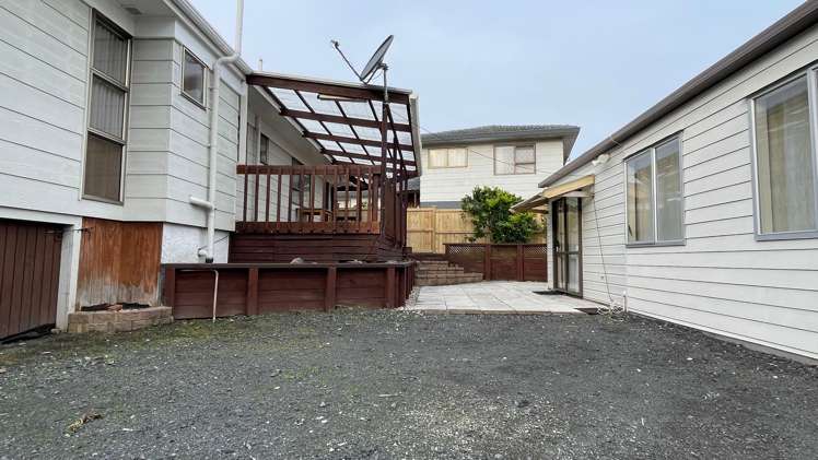 8 Idesia Place Totara Heights_11