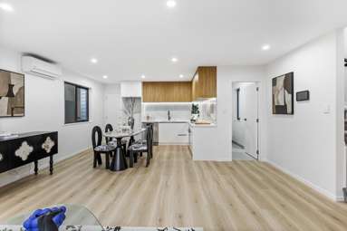 26 Crompton Road_4