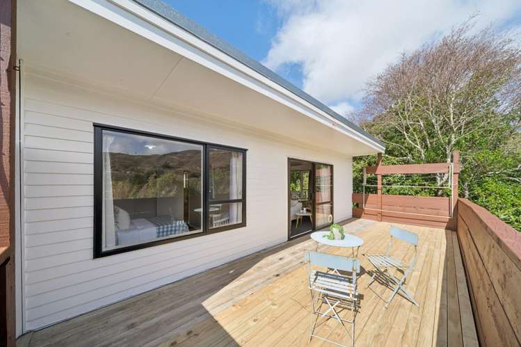 13B Florio Terrace Tawa_9