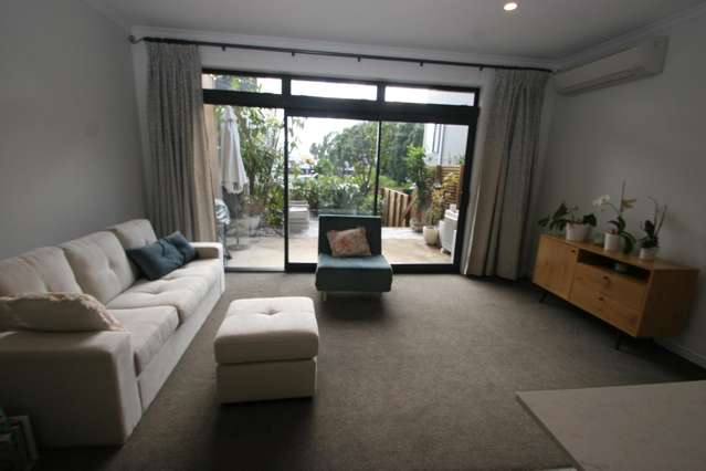 11 Hudson Bay Road Hobsonville_4