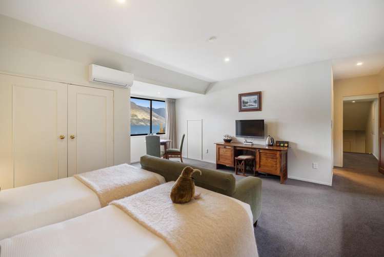 28 Evergreen Place Sunshine Bay_21