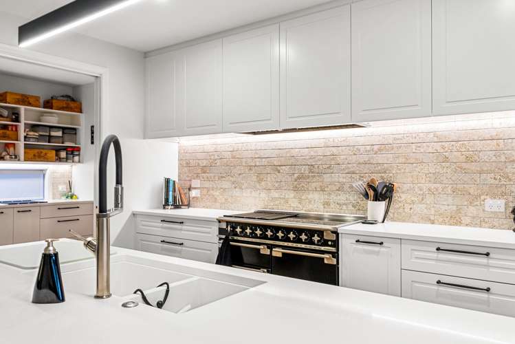 62 Carnaveron Drive Lincoln_7