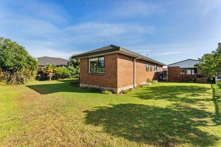 53 Athena Grove Papamoa_11