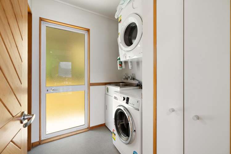 32 Avalon Crescent Fernhill/Sunshine Bay_13